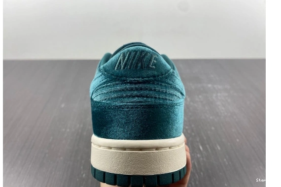 Velvet Nike DZ5224-300 Dunk Green Low 1021